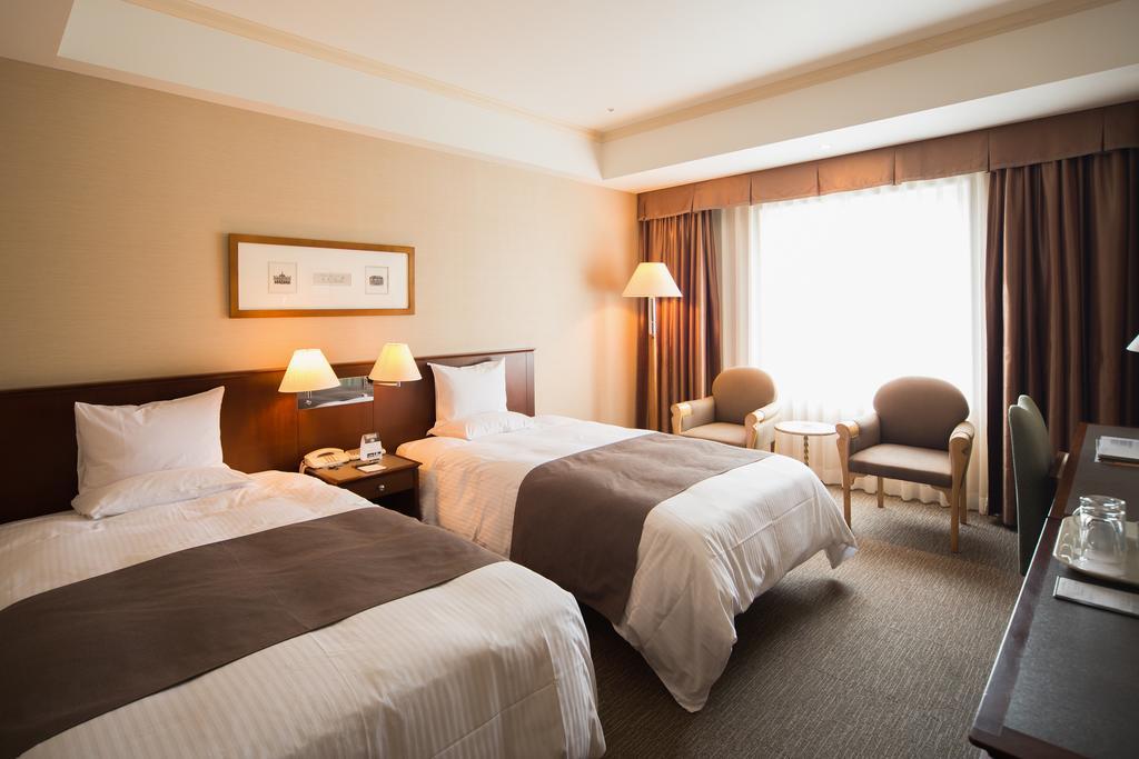 Rembrandt Hotel Ebina Buitenkant foto