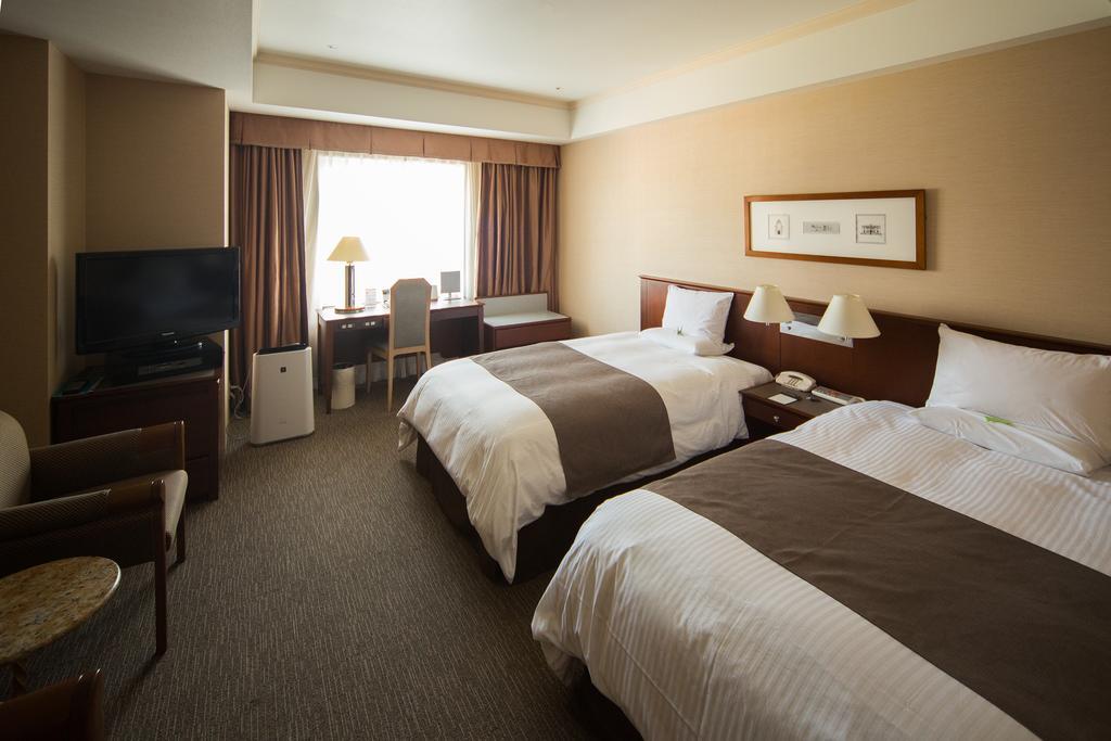 Rembrandt Hotel Ebina Buitenkant foto