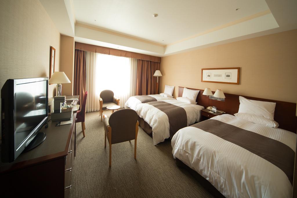 Rembrandt Hotel Ebina Buitenkant foto