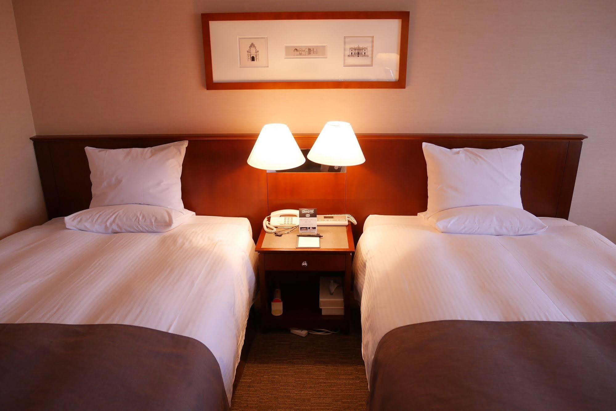 Rembrandt Hotel Ebina Buitenkant foto